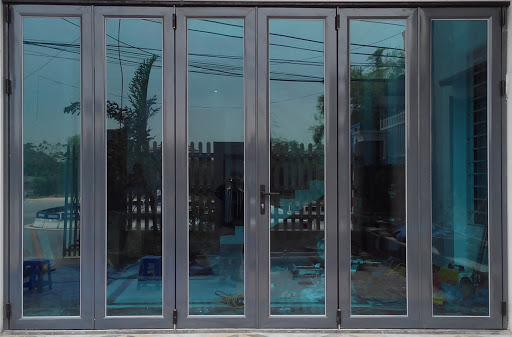  HC Window Cửa đi xếp trượt nhôm Xingfa